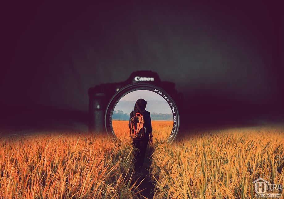 ترکیب دو عکس در فتوشاپ (دوربین و مزرعه)
